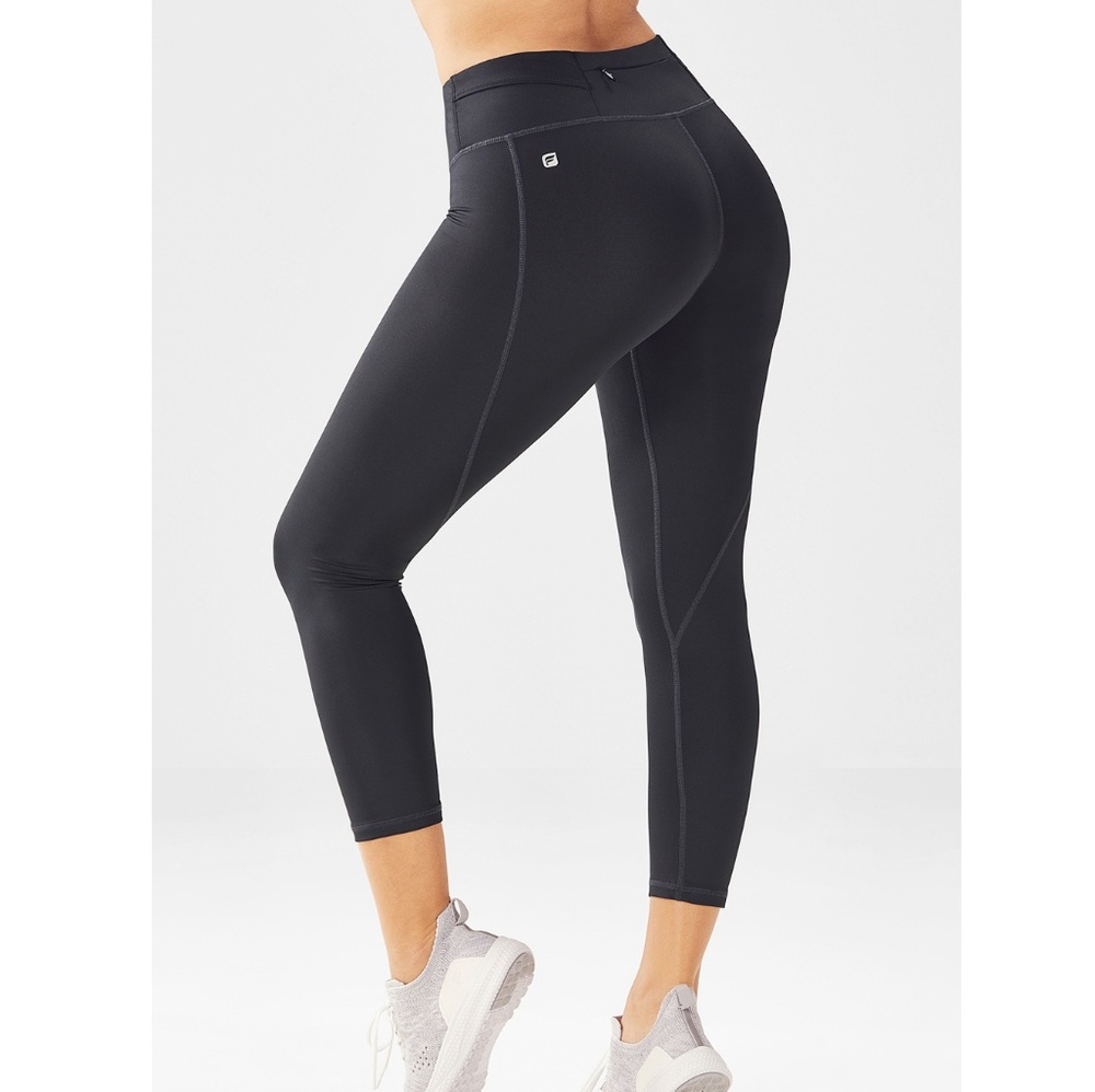 Fabletics Gia Powerlite Cropped Pants Size M